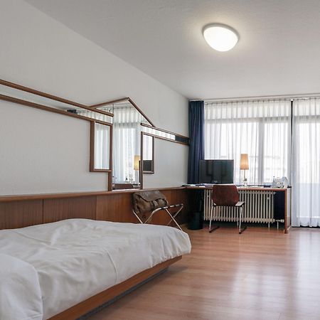 Hotel Berlin ซินเดลฟิงเงน ภายนอก รูปภาพ