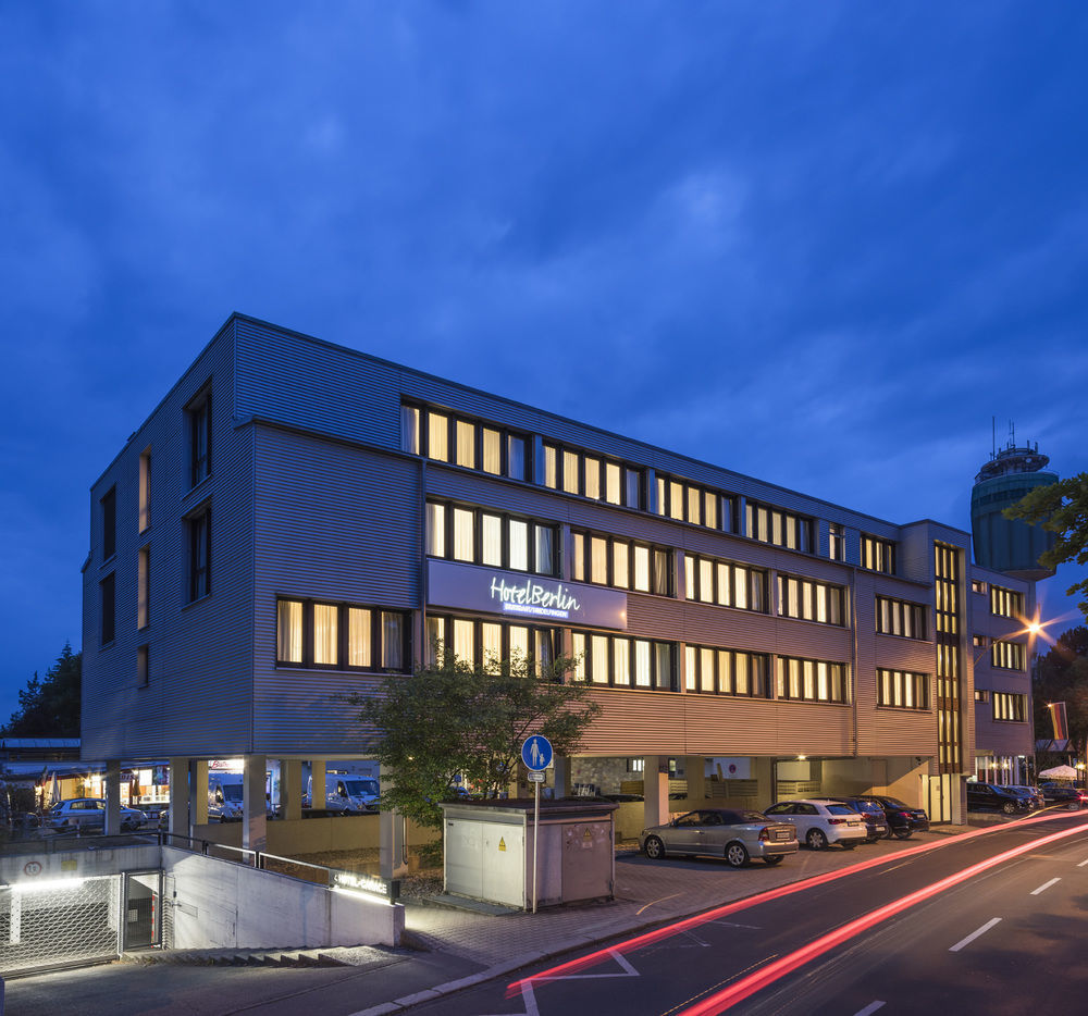 Hotel Berlin ซินเดลฟิงเงน ภายนอก รูปภาพ