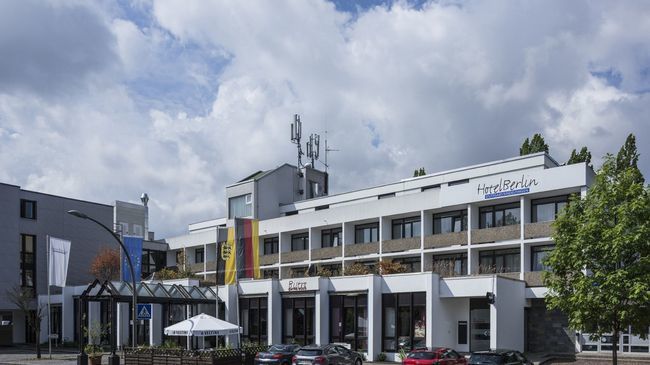Hotel Berlin ซินเดลฟิงเงน ภายนอก รูปภาพ